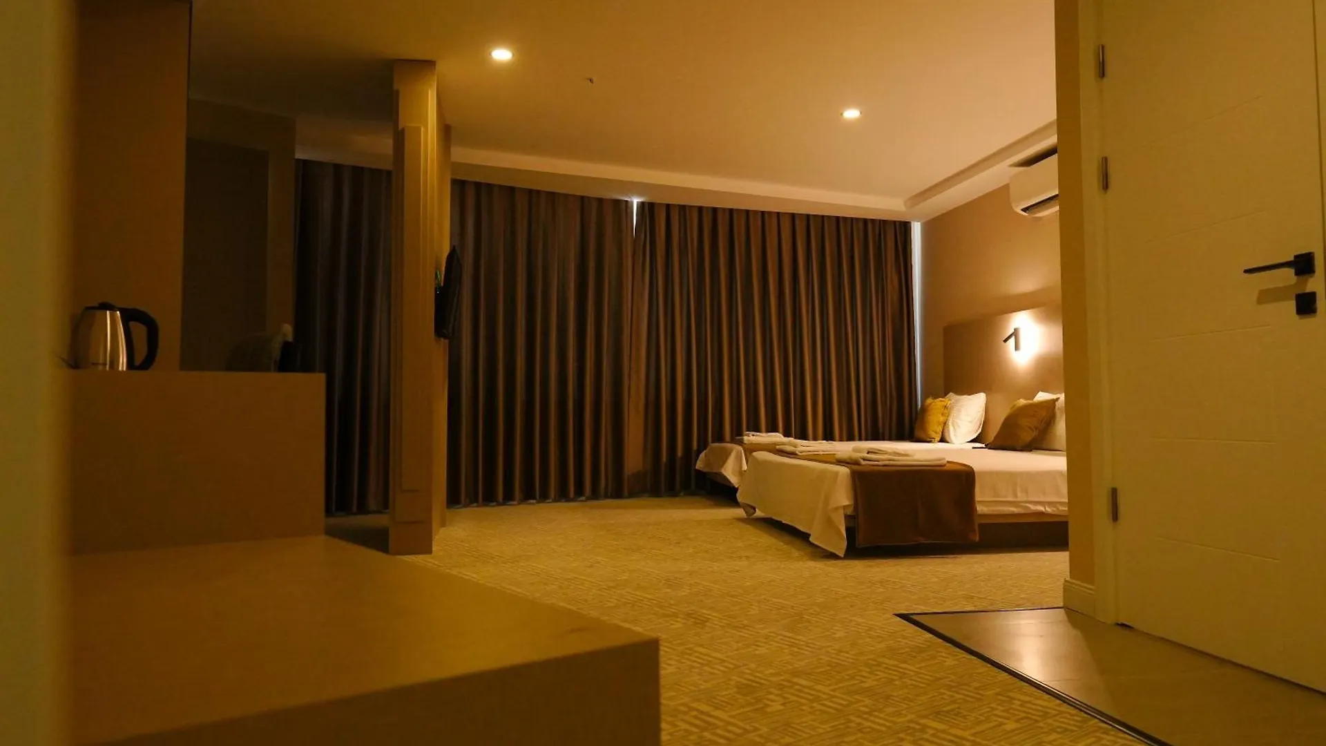 Bonnie City Hotel Antalya