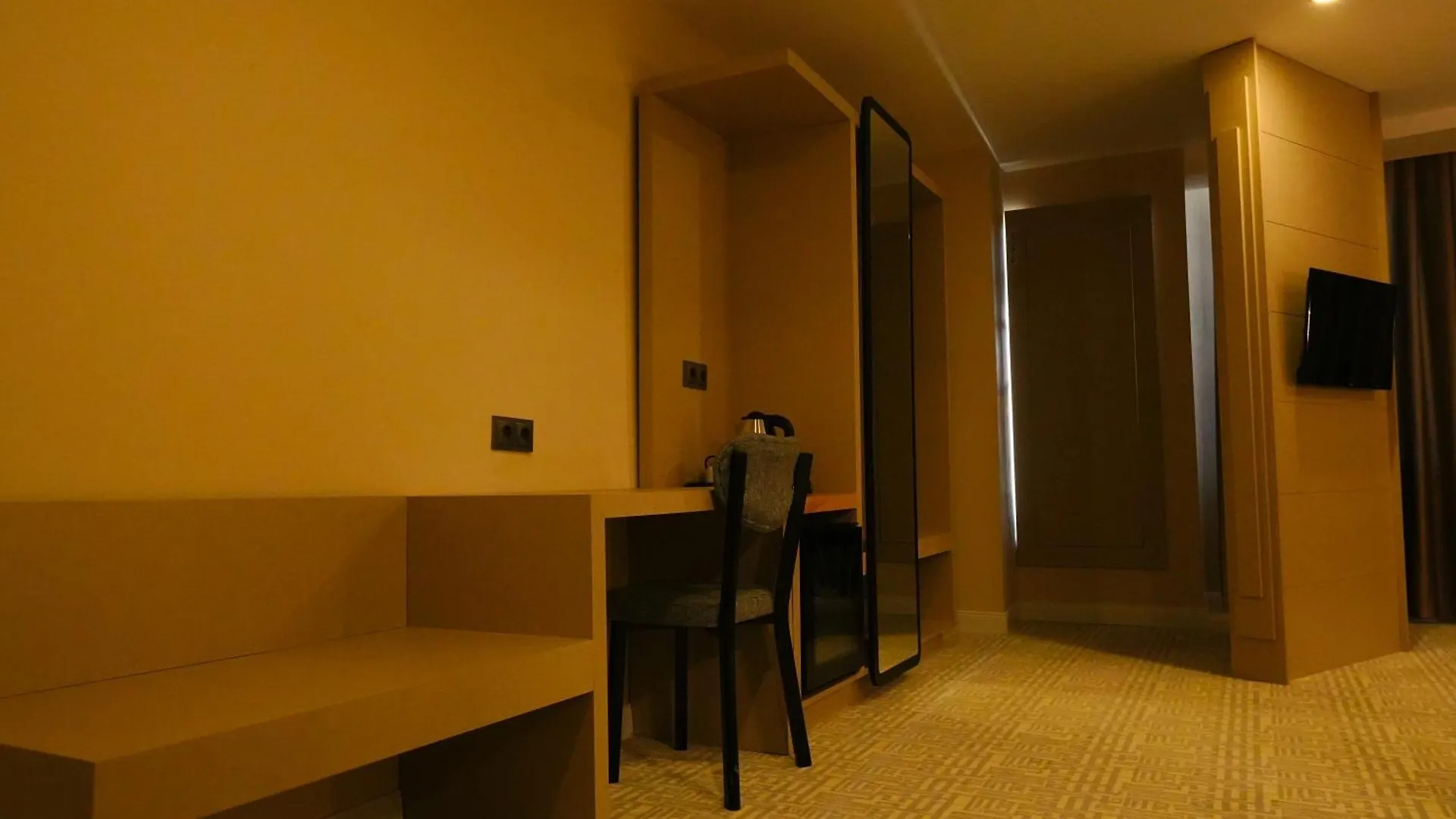 Bonnie City Hotel Antalya 0*,  Turkey