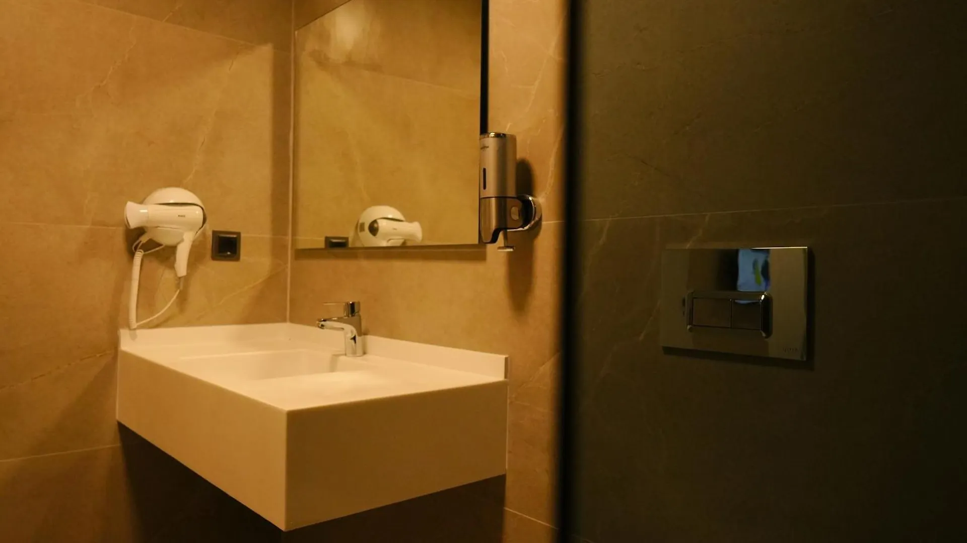 Bonnie City Hotel Antalya